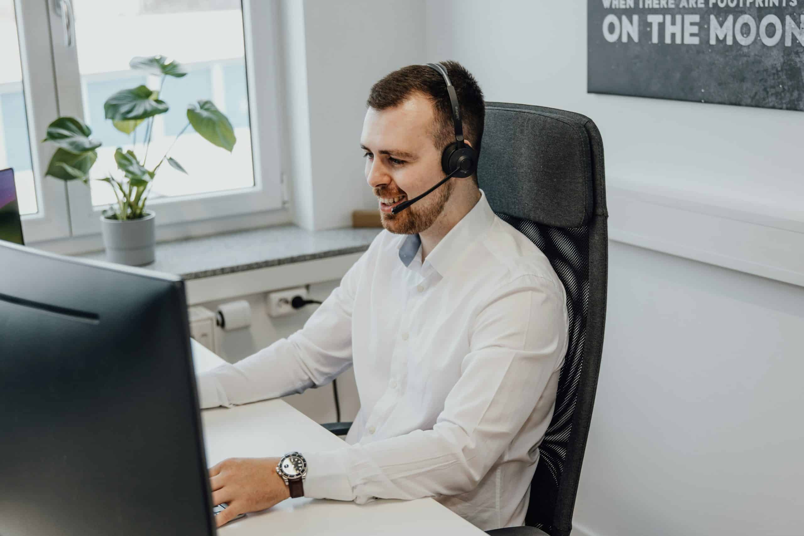 seo-galaxy-GQ6bUqDNjZY-unsplash 5 verrassende voordelen van VoIP